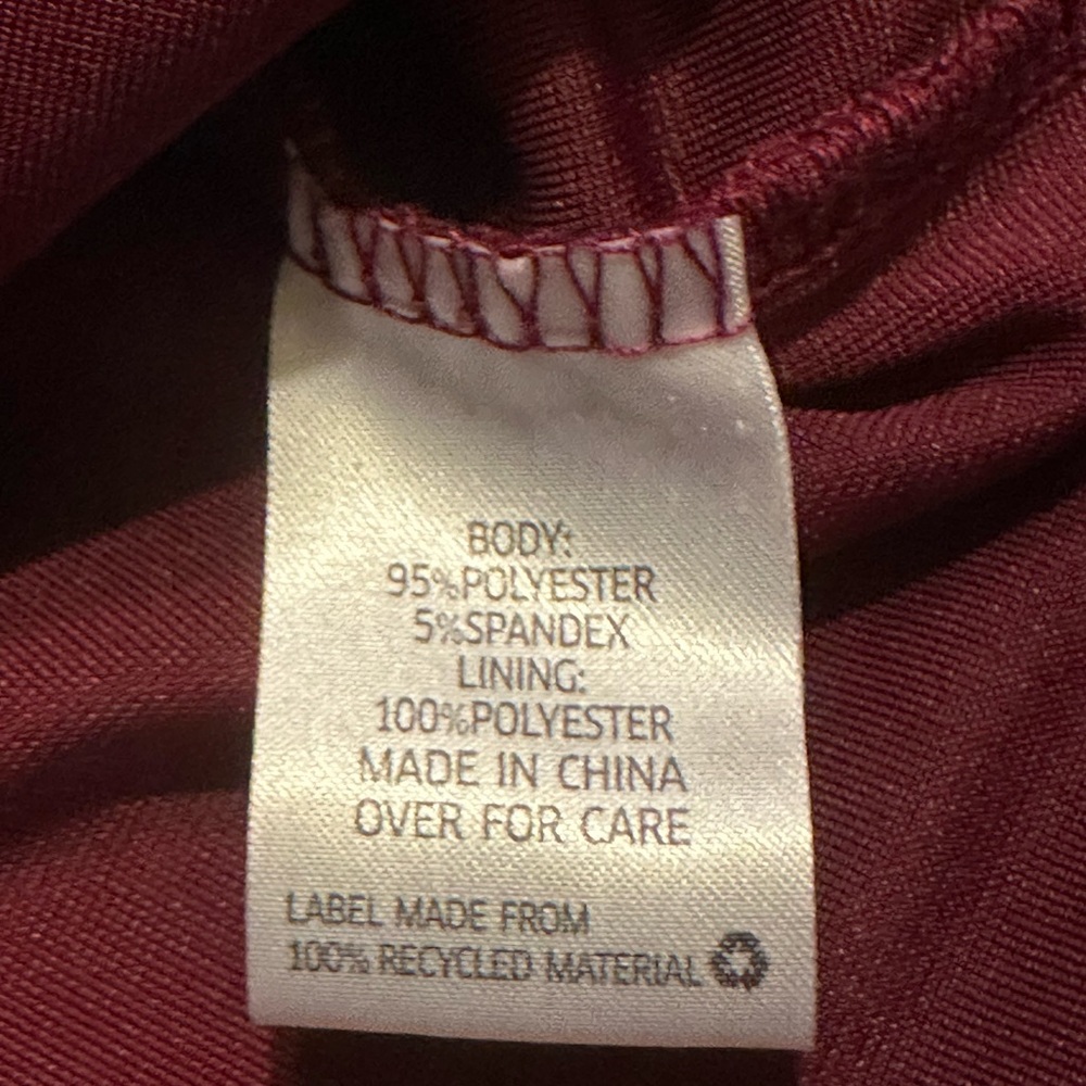 NWT I.N. Girl
Big Girls 7-16 Velvet Blazer  Burgundy - Picture 4 of 9